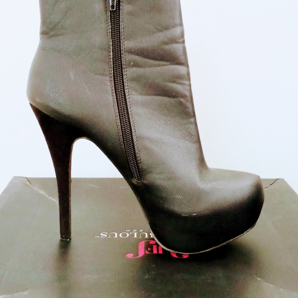High Skinny Heel Boots